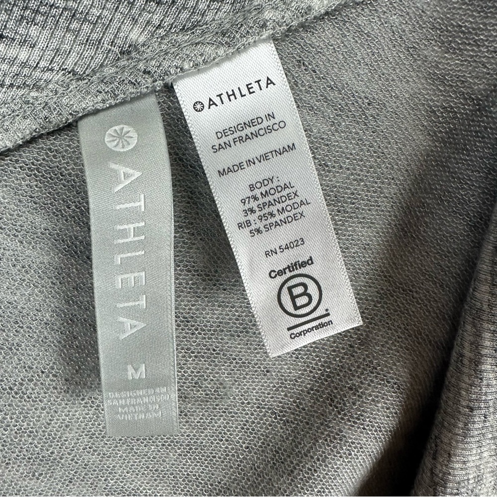 Athleta Nirvana Wear Two Ways Wrap, Marl Grey Heather sz M - Picture 5 of 5
